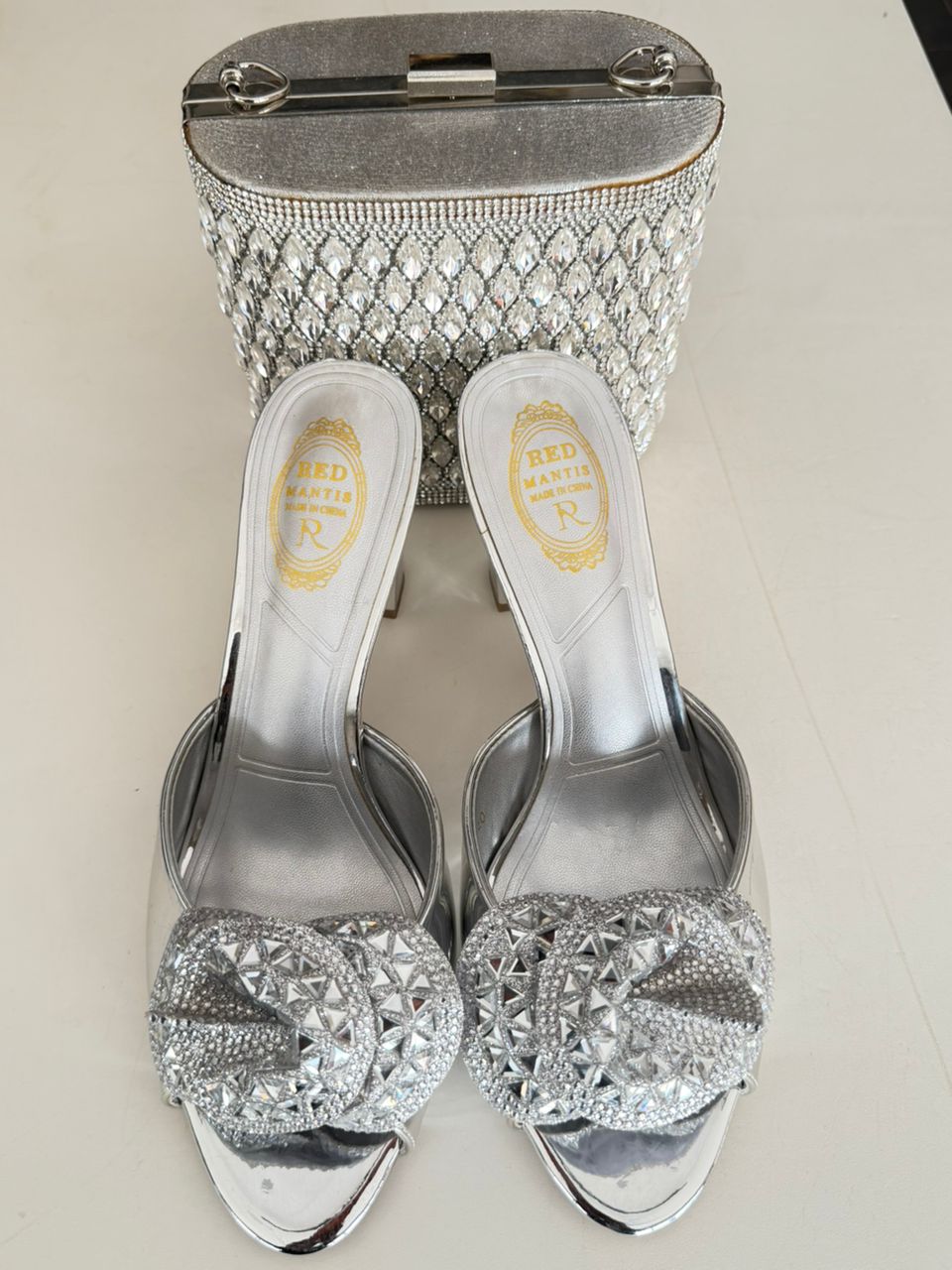 Ensemble Luxe Argent – Sandales &amp; Sac Cristal