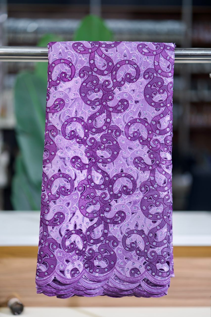 Tissu Dentelle Violet Royal
